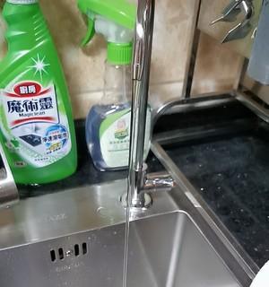 油烟机排水清洗指南（如何正确清洗油烟机以及排水注意事项）