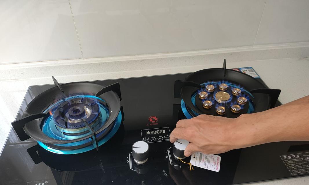 燃气灶维修时怎样打开？遇到问题如何正确操作？