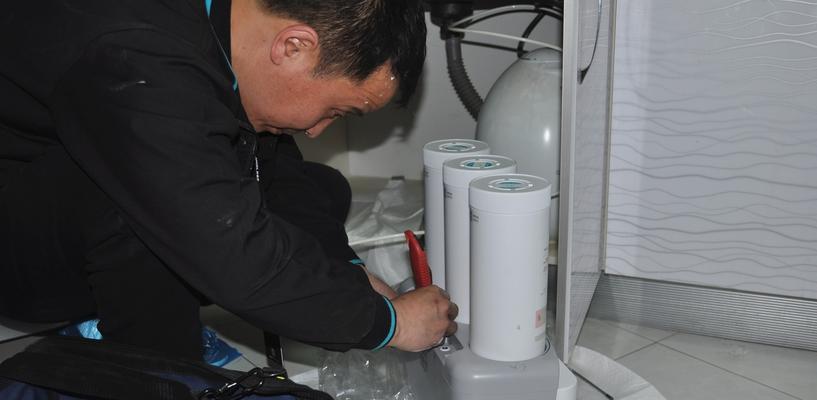 净水器故障处理指南（轻松应对家用净水器故障）